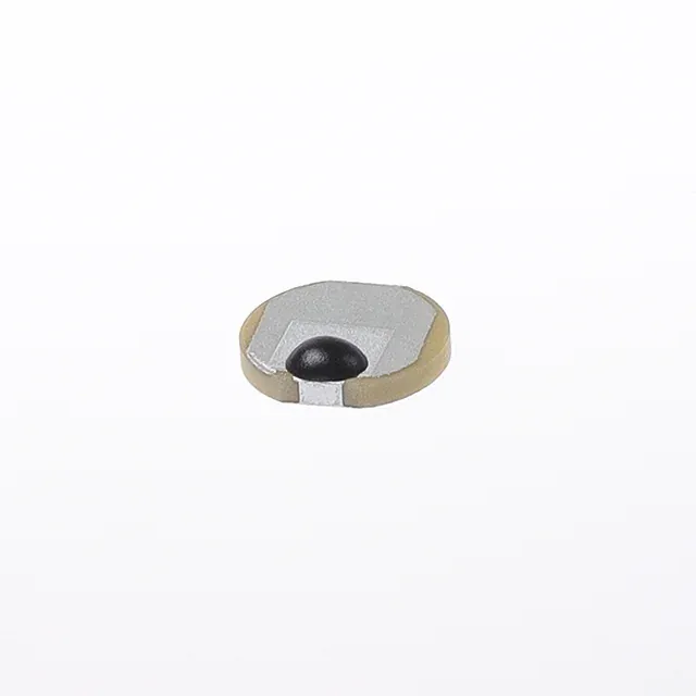 Keramik-auf-Metall-Tag, 10 mm Durchmesser.