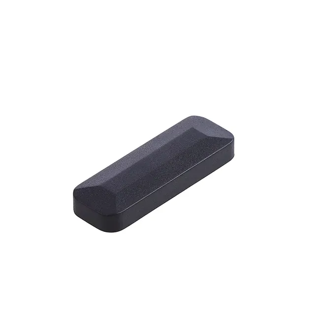 Auf Metall montiertes Schild mit Kunststoffgehäuse, 35 x 12 mm
